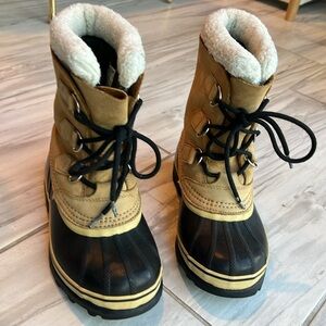 Sorel Caribou Snow Boots Size 5